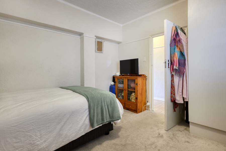2 Bedroom Property for Sale in Oranjezicht Western Cape